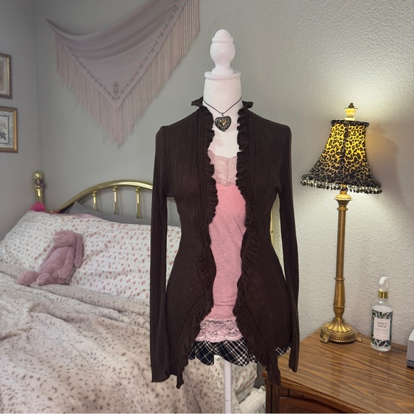 Y2K Brown Ruffled Cardigan - Picture 9 of 11